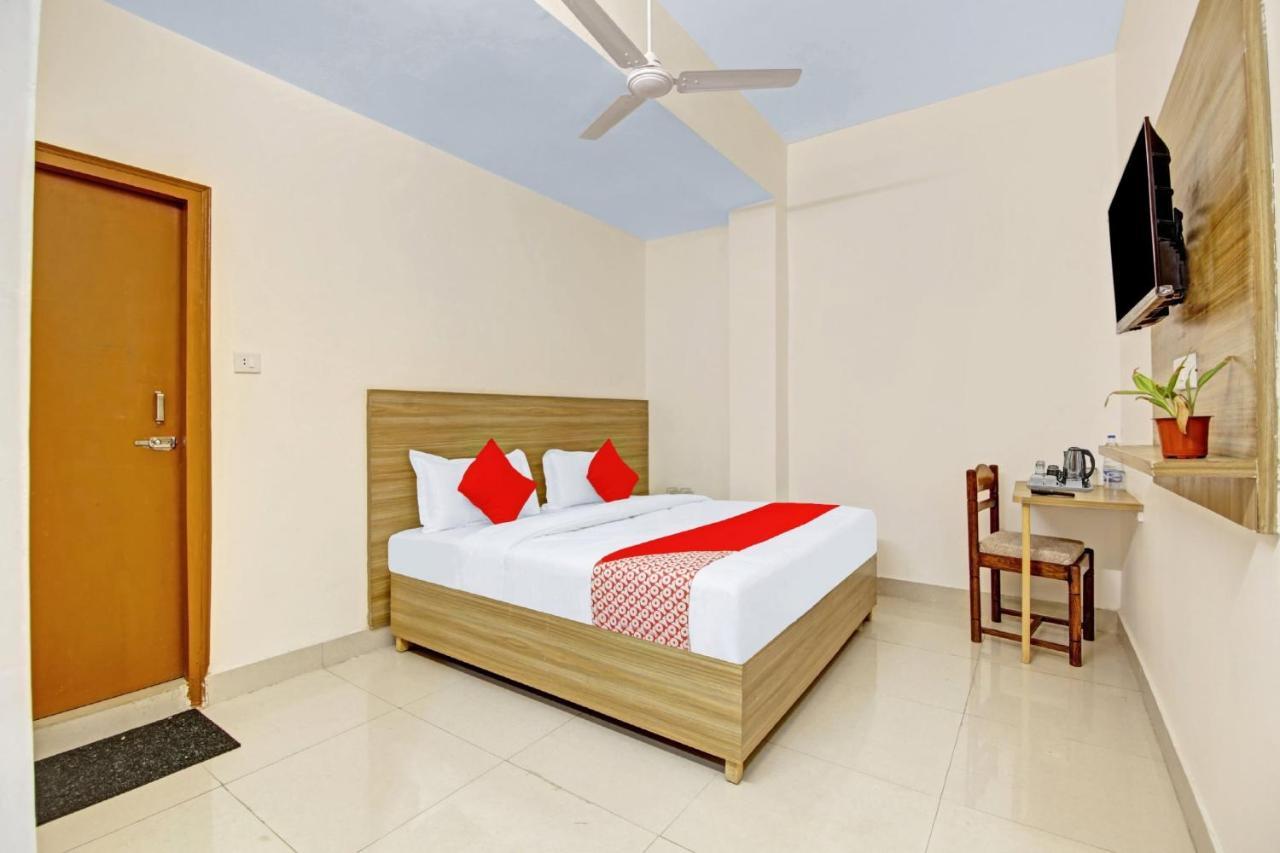 Oyo Flagship 80772 Hotel The Grand Rdc กาเซียบัด ภายนอก รูปภาพ
