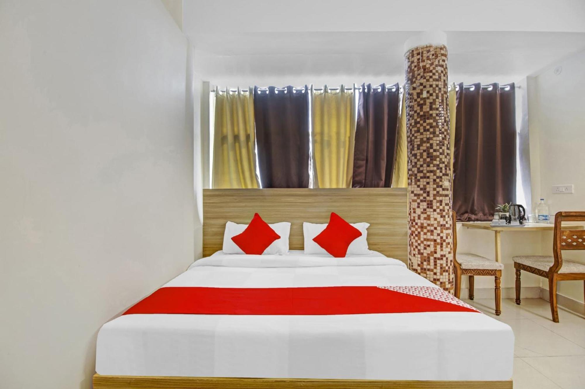 Oyo Flagship 80772 Hotel The Grand Rdc กาเซียบัด ภายนอก รูปภาพ