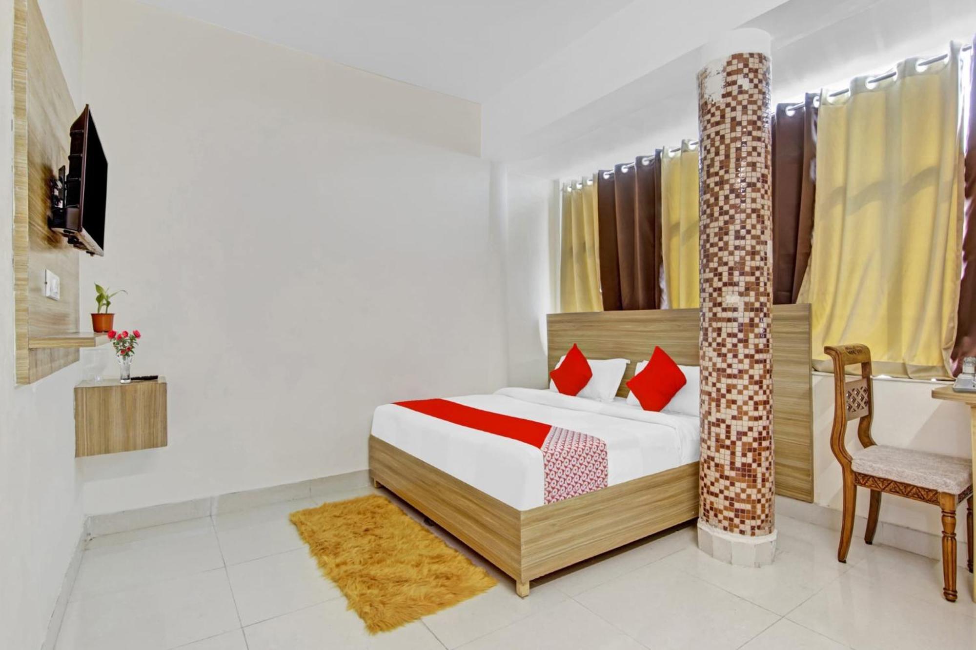Oyo Flagship 80772 Hotel The Grand Rdc กาเซียบัด ภายนอก รูปภาพ