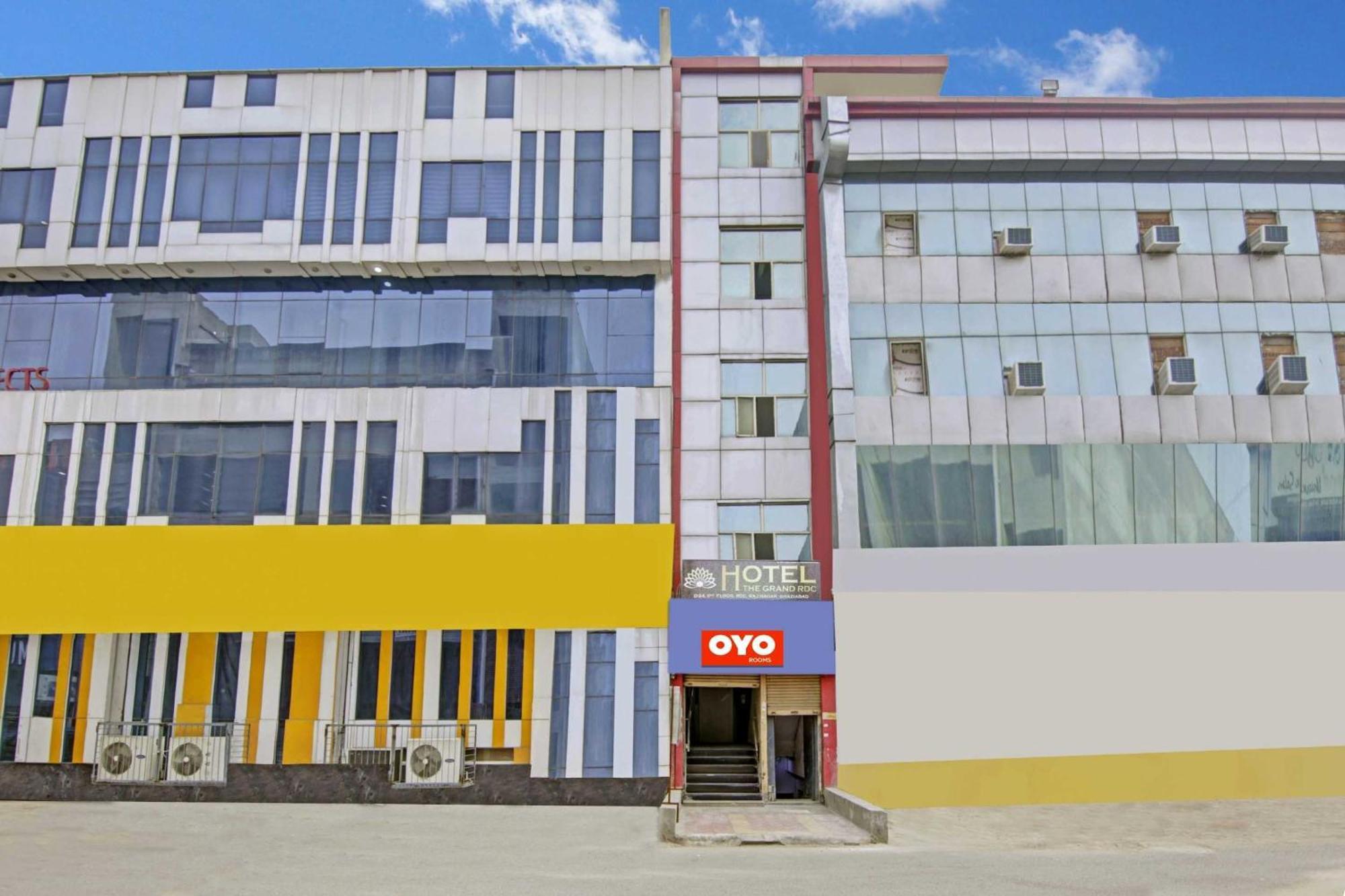 Oyo Flagship 80772 Hotel The Grand Rdc กาเซียบัด ภายนอก รูปภาพ